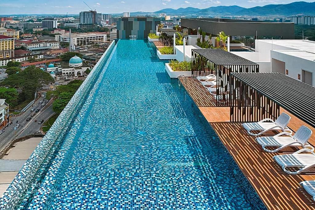 Jomstay - Horizon Suites Ipoh Town Skypool エクステリア 写真